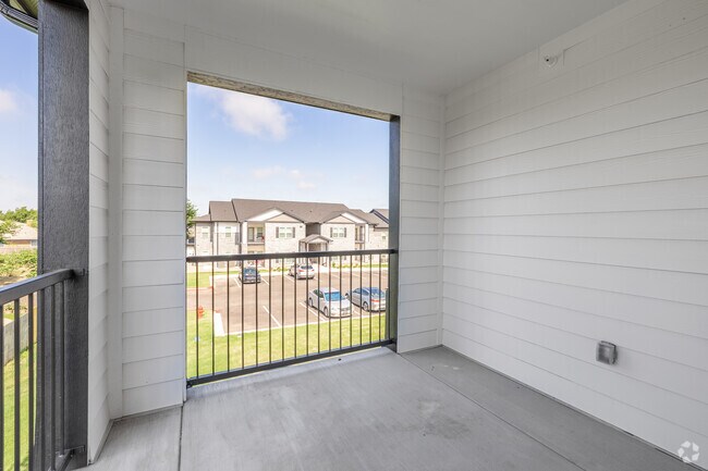 1BR, 1BA - 753SF - Patio