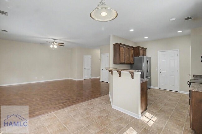 Photo - 1235 Peacock Trail