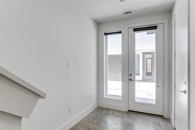 Photo - 5714 Lindell Ave