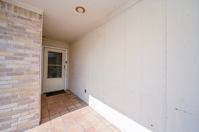 Photo - 7735 Quail Meadow Dr