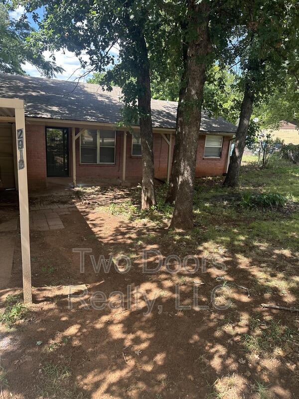 Building Photo - 2913 Gwendolyn Ln Rental