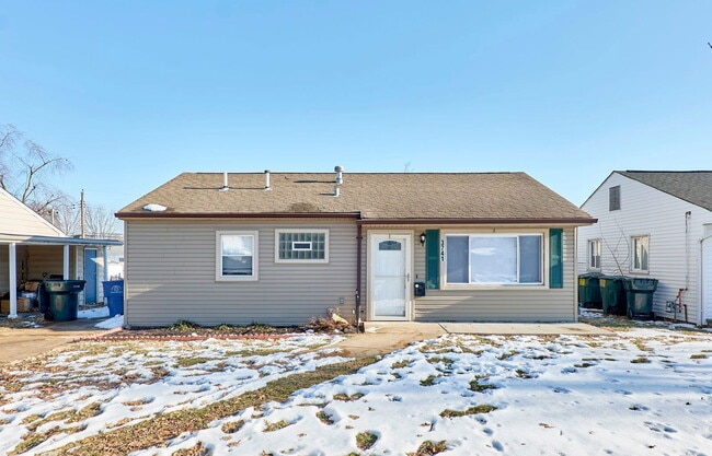 Photo - 3741 Primm St