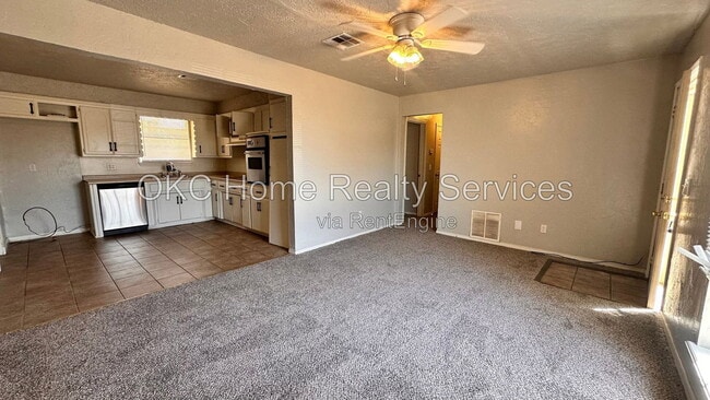 Photo - 8417 S Villa Ave