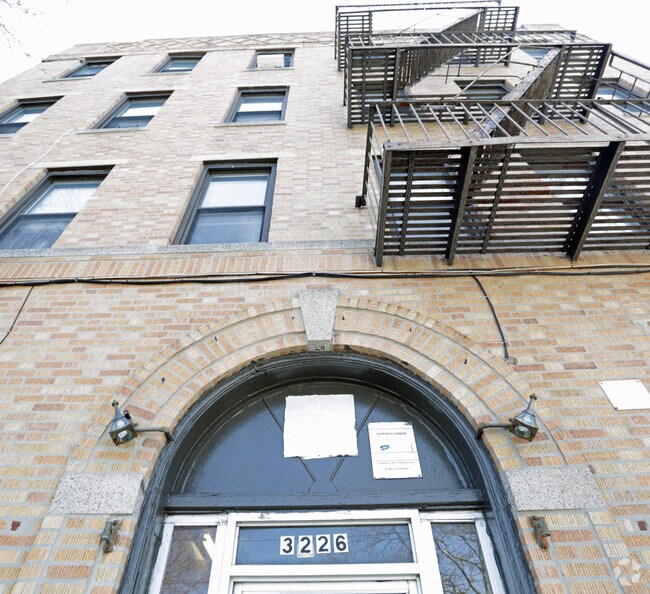 Photo - 3226 Bronxwood