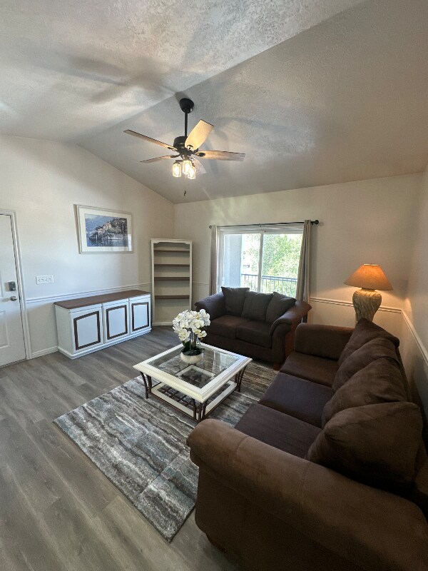 Photo - 1490 S 430 W Unidad 1490