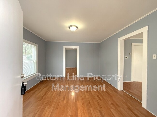 Building Photo - 815 S Weldon St