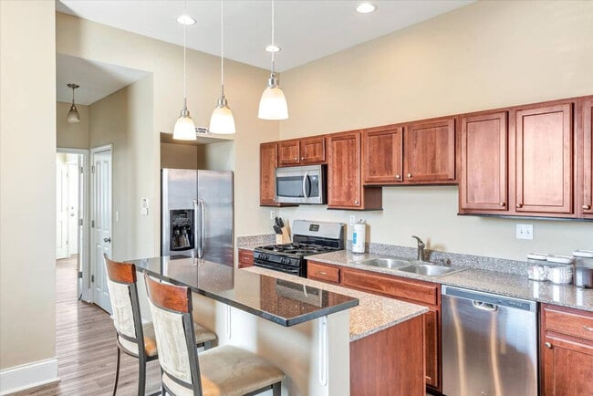 Photo - 925 S Sarah St Unidad ID1031865P