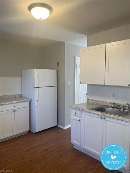 Photo - 210 Woodnell St Unit G