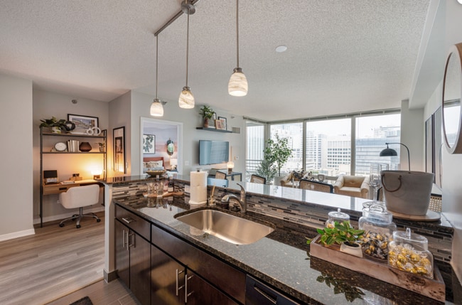 Photo - 339 E Ohio St