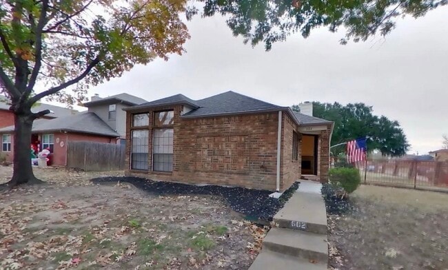 Building Photo - A Cozy Haven with Space to Breathe — 3 Bedrooms