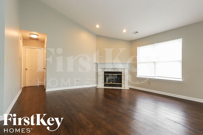 Photo - 3809 Bonn Blvd