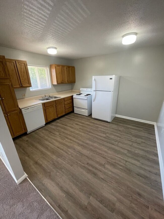 Photo - 1002 Salisbury St Unit 1002 6-B