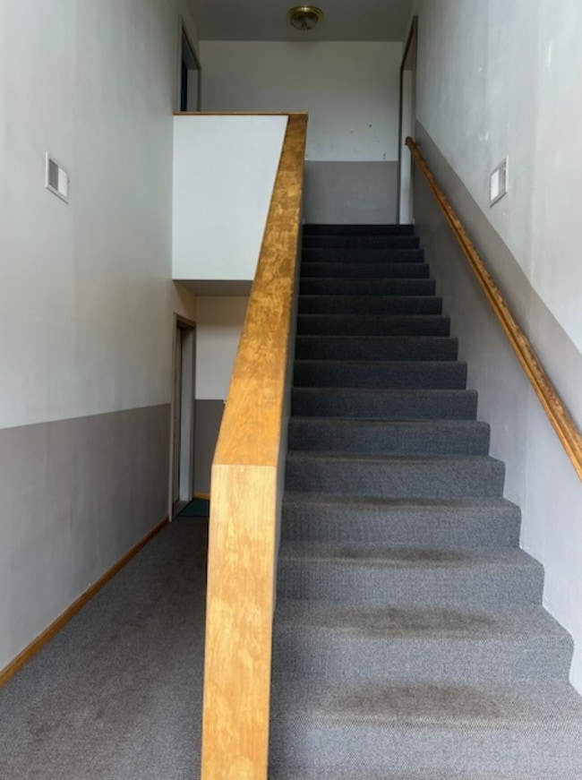 Photo - 2010 Lakepark Ave Unidad B