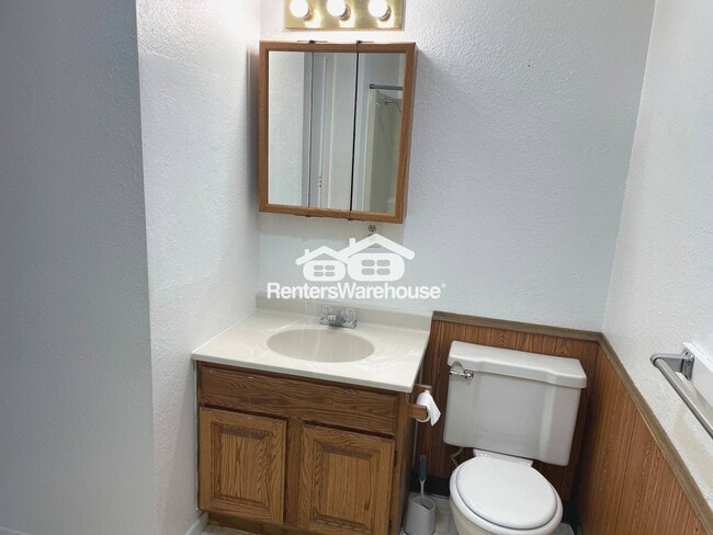 Photo - 15 W Marshall St