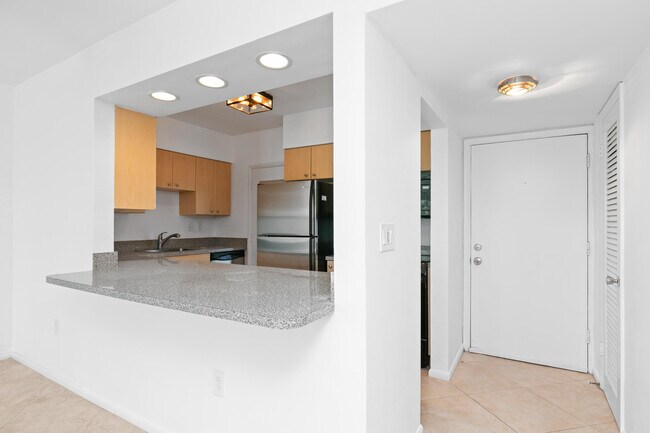 Photo - 2700 Banyan Rd Unit 23