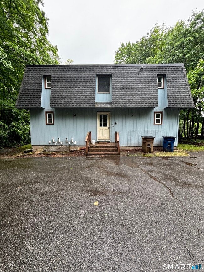 Building Photo - 31 Vernon Ave