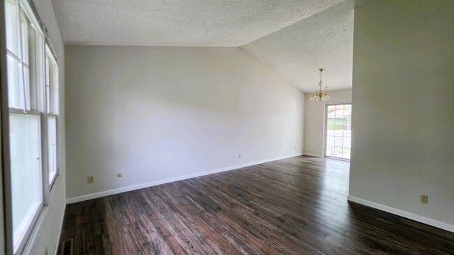 Photo - 3013 Barrybrook Ct