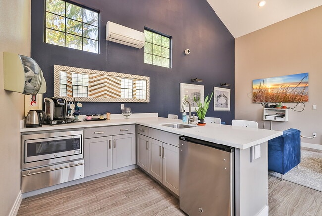 Photo - Emerald Ridge