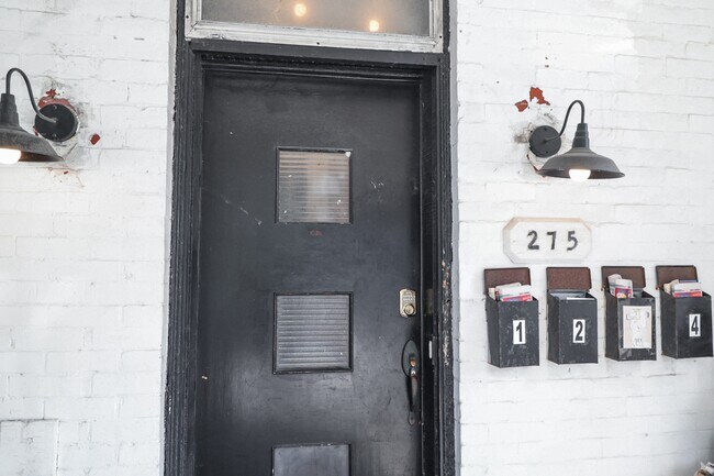 Photo - 275 Bronson Ave Unit 2