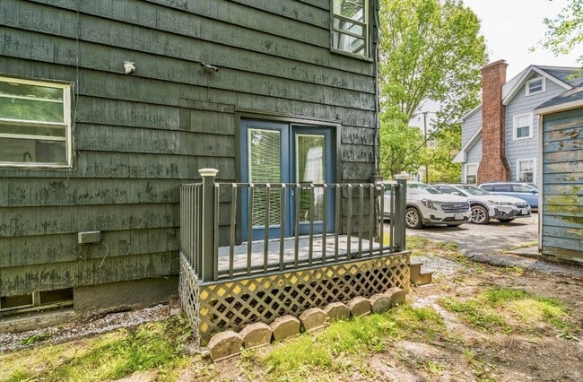 Photo - 118 Winnie St