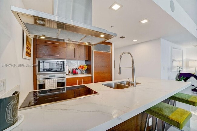 Photo - 495 Brickell Ave Unidad 2804