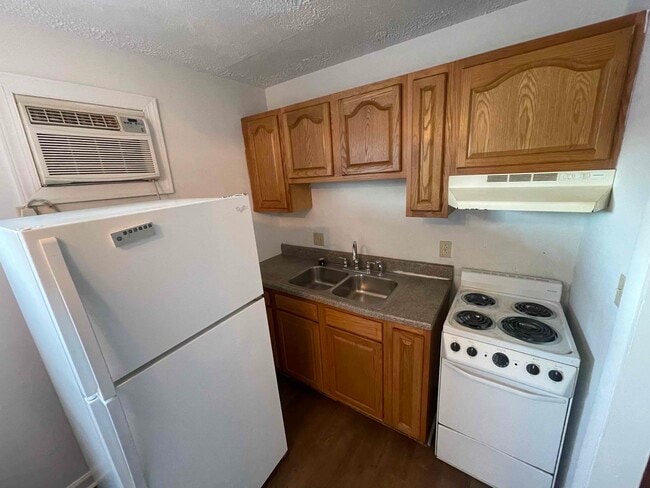 Photo - 340 6th Ave Unit 8