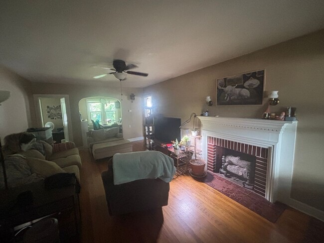 Photo - 1821 S Florence Ave