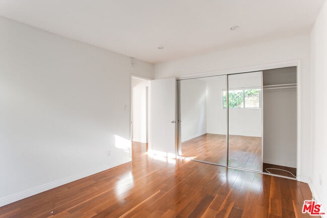 Photo - 420 Raymond Ave Unidad 5