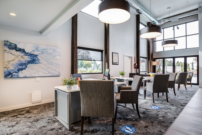 Knol Apartments