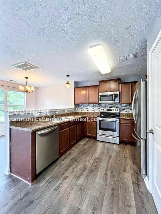 Building Photo - 441 Vailview Dr Rental