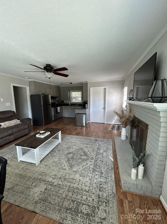 Photo - 6317 Morehead Rd