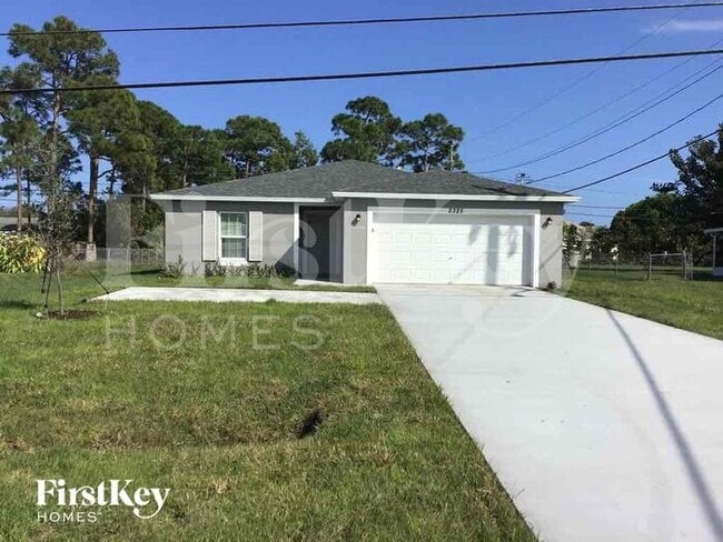 Photo - 2325 SE Berkshire Blvd House