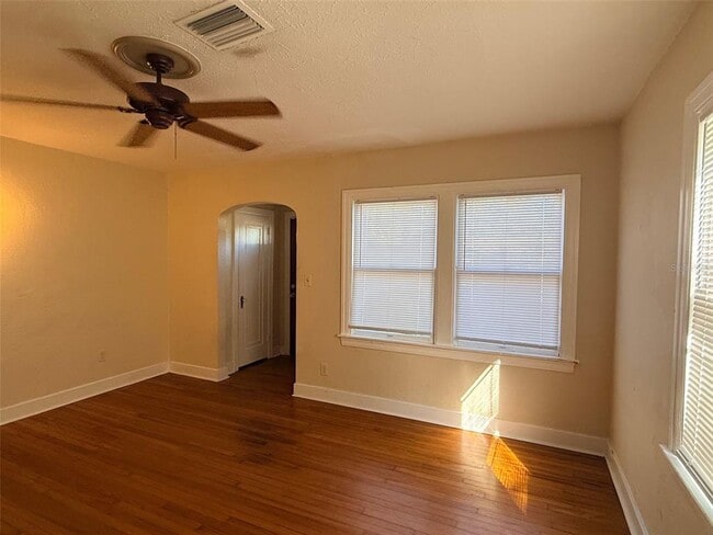 Photo - 3610 Dartmouth Ave N