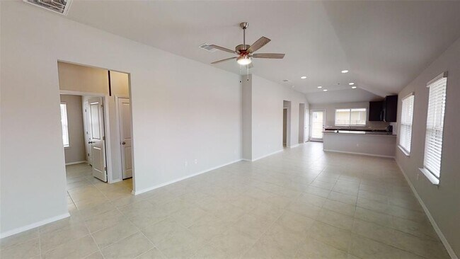 Photo - 193 Heather Glen Way