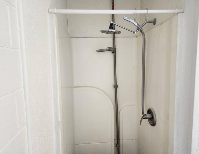 Photo - 7001 Rogue River Hwy