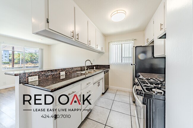 Photo - 6738 Independence Ave Unidad 102