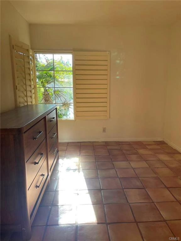 Photo - 15 Springbrook Rd