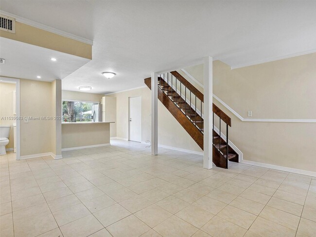 Photo - 8941 NE 4th Avenue Rd