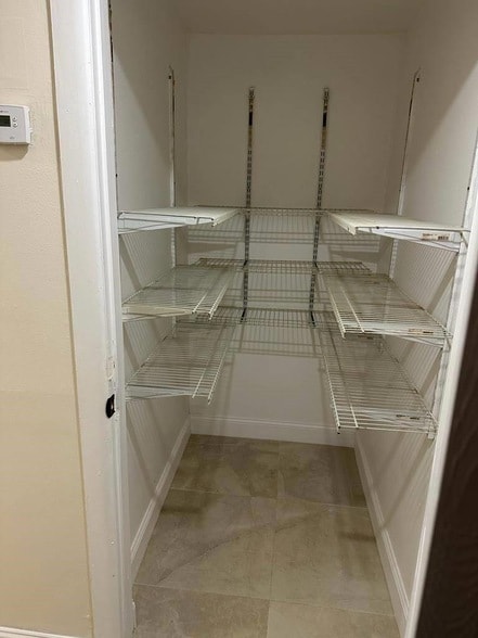 Photo - 80 Elliott Ave Unidad Ground Floor