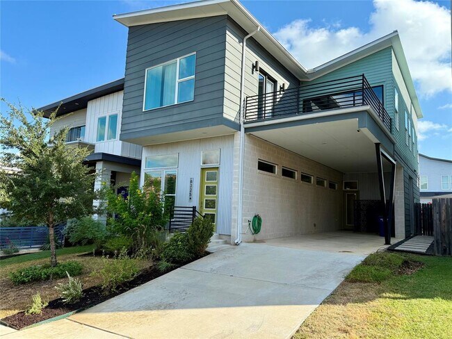 Building Photo - 6325 Florencia Ln Rental