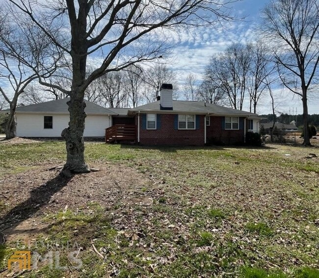 Building Photo - 546 Rockwell Church Rd NW