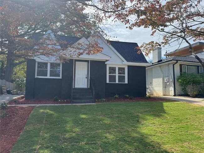 Photo - 1332 Thurgood St SW