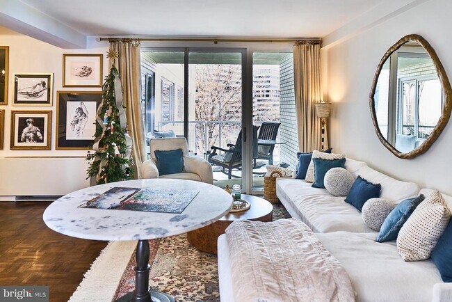 Photo - 2475 Virginia Ave NW Unidad 300