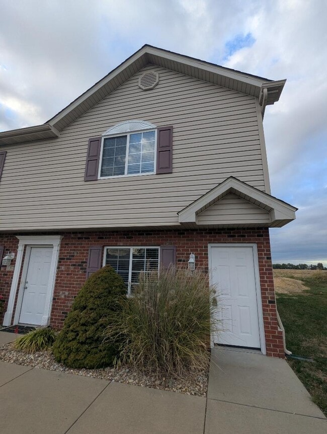 Photo - 139 Northtowne St