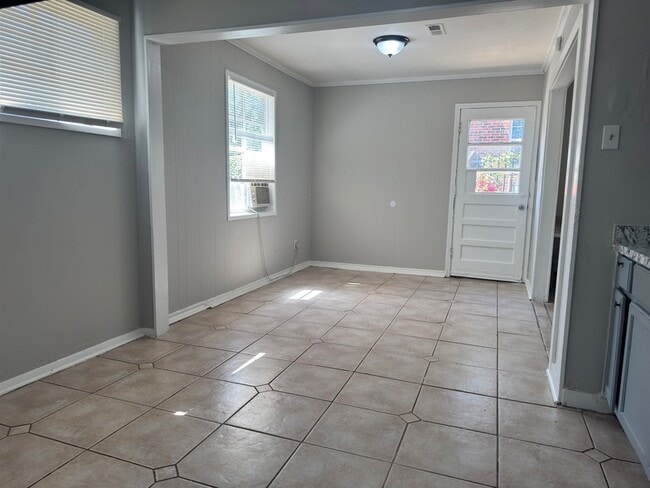 Photo - 1770 Sugarloaf St