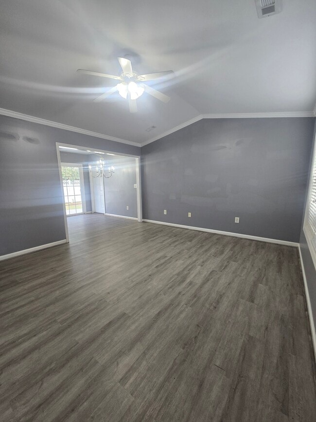 Photo - 148 Babaco Ct