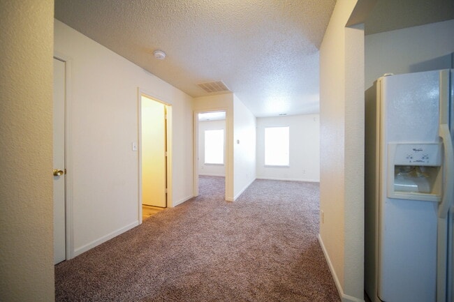 Photo - 10414 Kensil St
