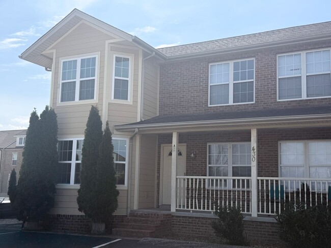 Building Photo - 430 W Stevens St Unit 430_ A