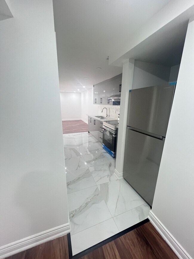 Photo - 3896 Skyview St Unité 2 Bed 1 bath Basement