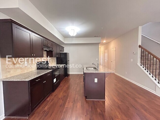 Photo - 3 Bed/2.5 Bath Town Home with Garage / Pet-Friendly / Available Now!